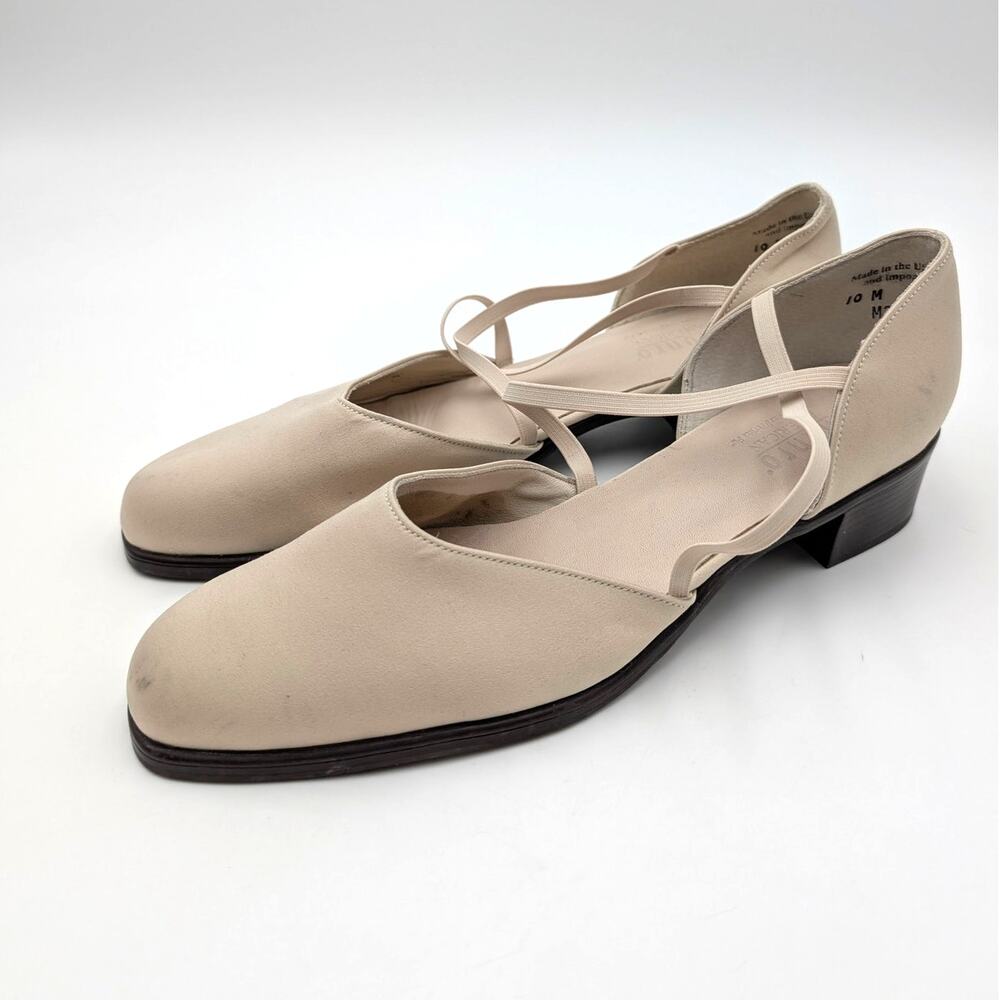 Munro American Block Heel Closed Toe Criss Cross Strap Sandals Size US10M EU40.5